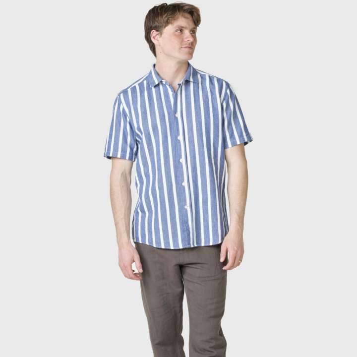 Priser på Klitmøller Collective Kortæmet Skjorte Corneluis-3x-large