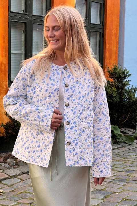 Priser på A-View - Jakke - Kammy Jacket - White/Blue
