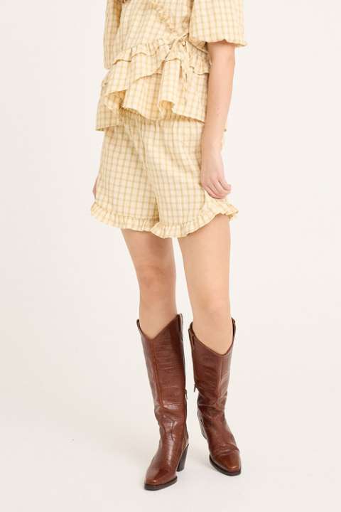 Priser på A-View - Shorts - Aulina Shorts - Pale yellow
