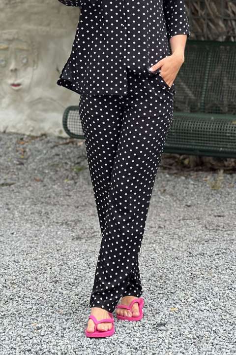 Priser på Loved by Lykke - Bukser - LY Smilla Pants - Black w/Small White Dots