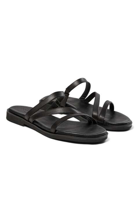 Priser på Pavement - Sandaler - Larna - Black