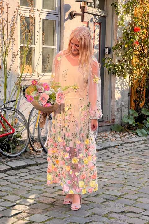 Priser på A-View - Kjole - Fuschia Dress - Sand/yellow