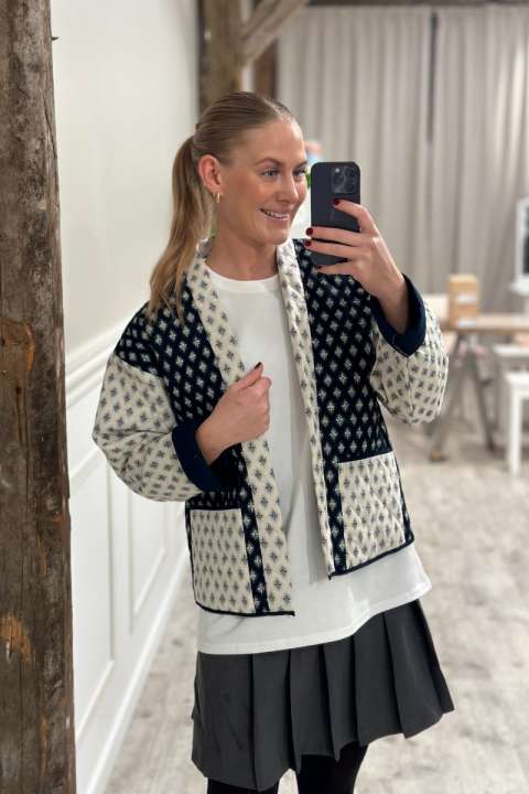 Priser på JDY - Jakke - Avalon L/S Quilted Jacket - Egret