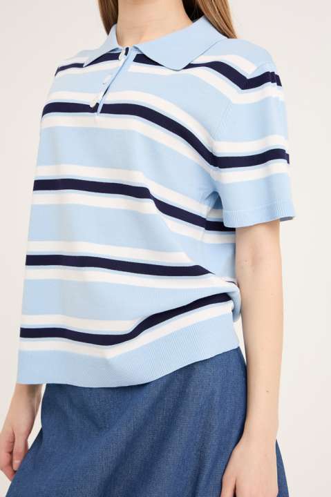 Priser på A-View - T-shirt - Polo Stripe Knit Blouse - Light blue/White stripe