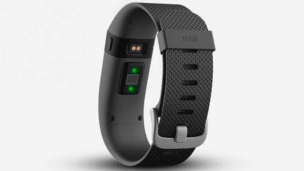 Anmeldelse af Fitbit Charge HR - Læs testen Fitbit Charge med pulsmåler her